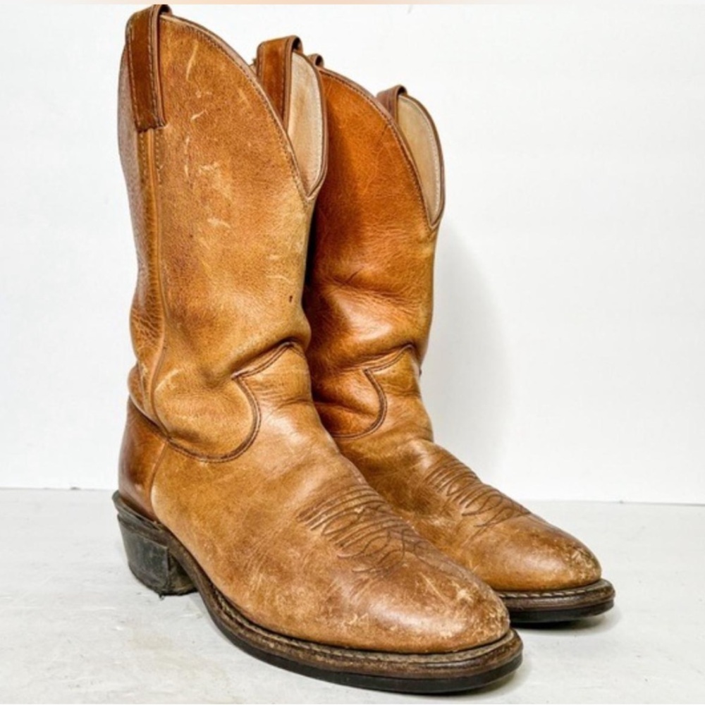 Classic Tan Leather Cowboy Boots